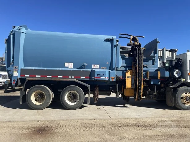 2011 Peterbilt in Grand Junction, CO — photo 7
