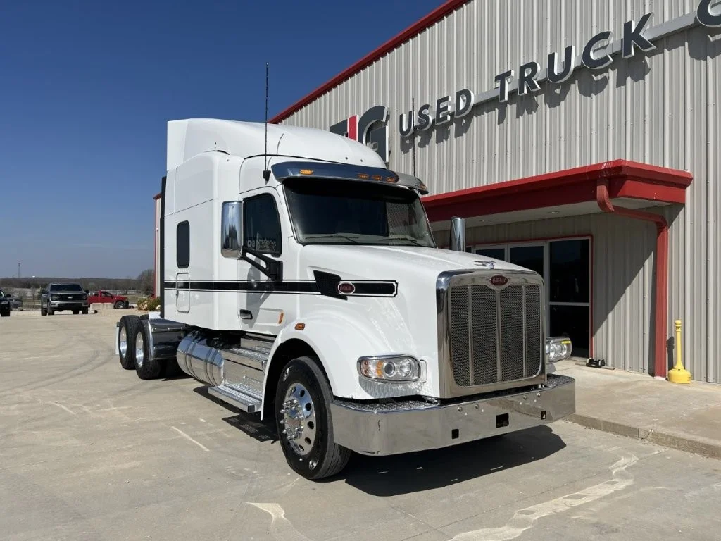 2022 Peterbilt 567 - image 2