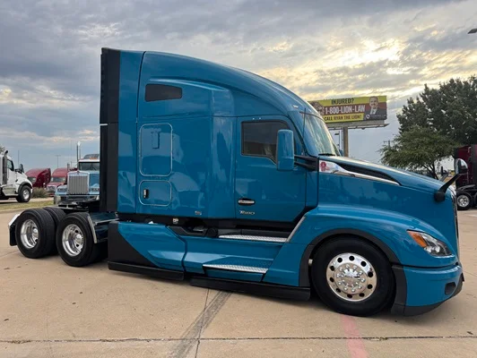 2024 Kenworth T680 in Dallas, TX