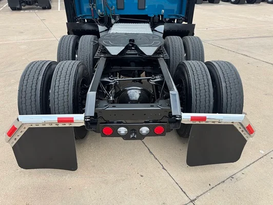 2024 Kenworth T680 in Dallas, TX — photo 4