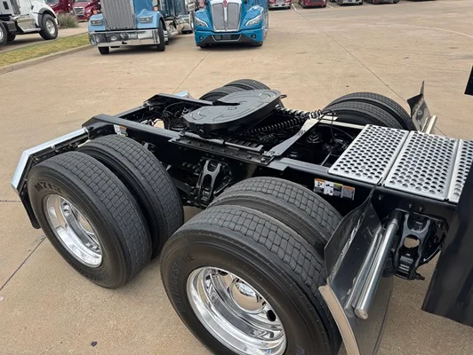 2024 Kenworth T680 in Dallas, TX — photo 16