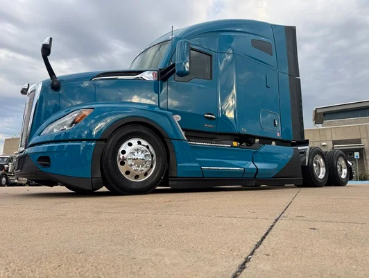 2024 Kenworth T680 in Dallas, TX — photo 8