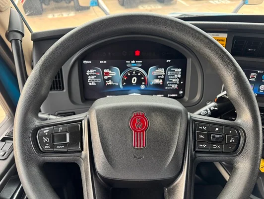 2024 Kenworth T680 in Dallas, TX — photo 19