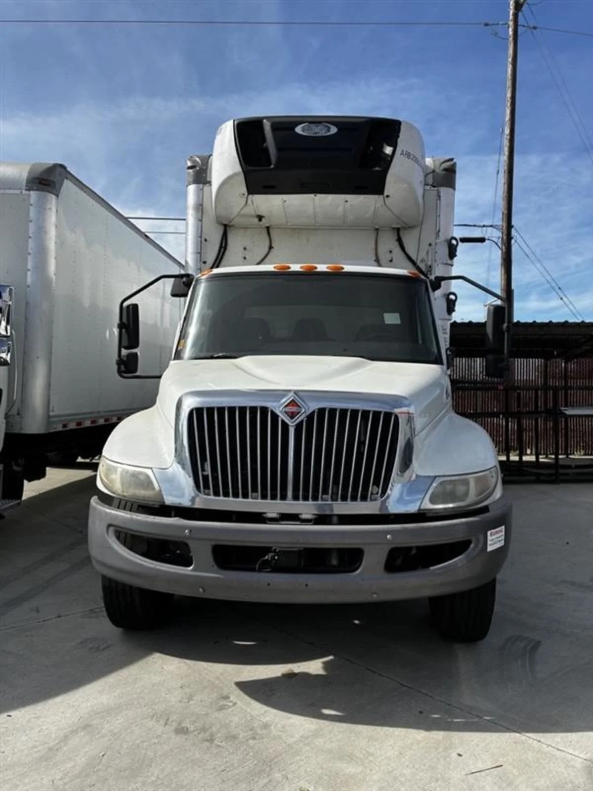 2020 International MV - image 2