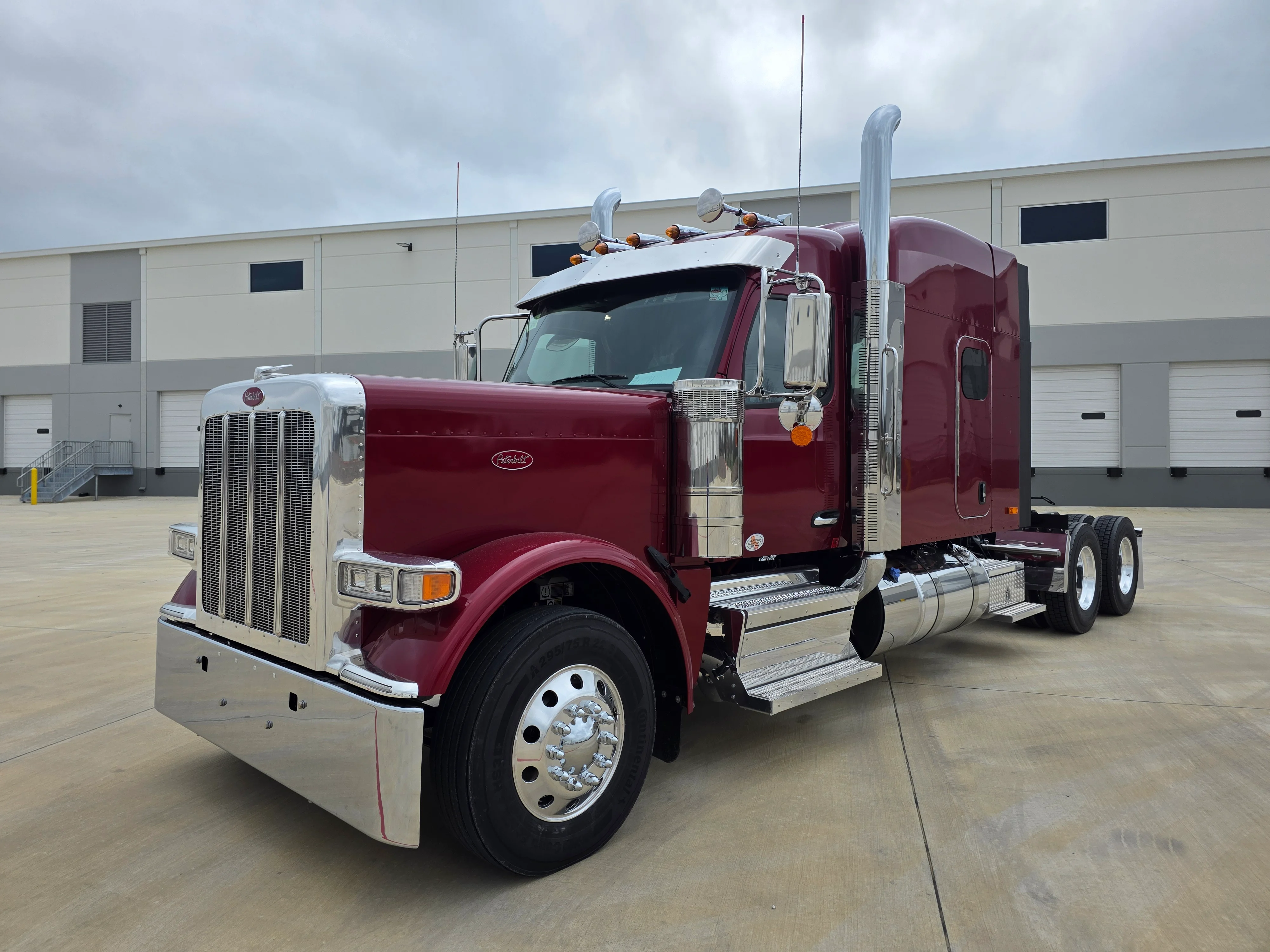 2027 Peterbilt 589 in Tallahassee, FL