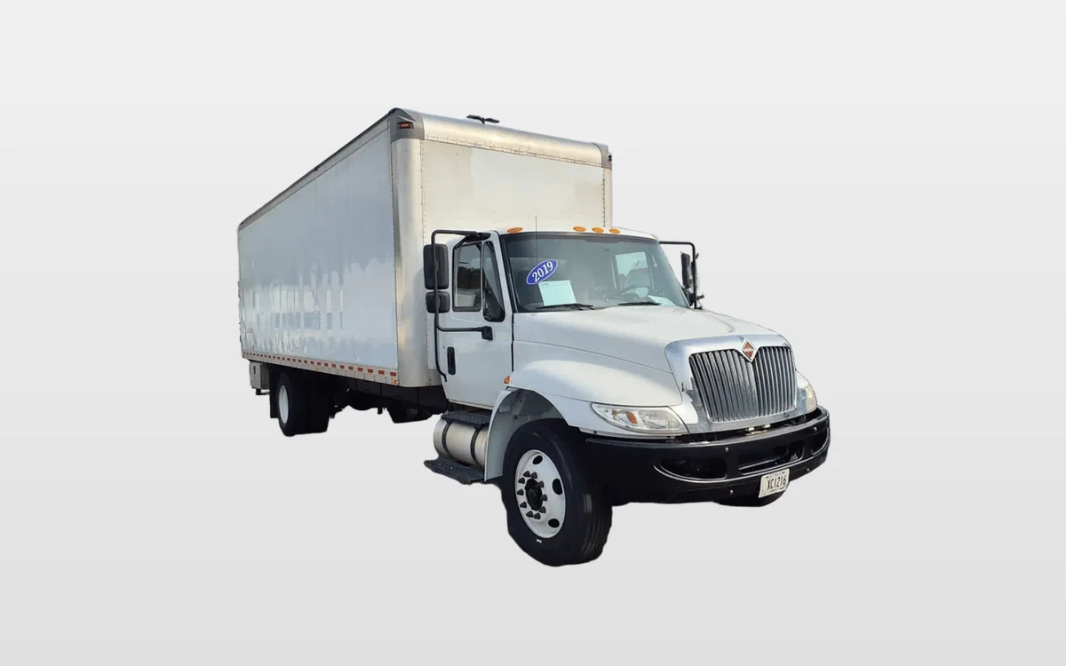 2019 International 4300 - image 1
