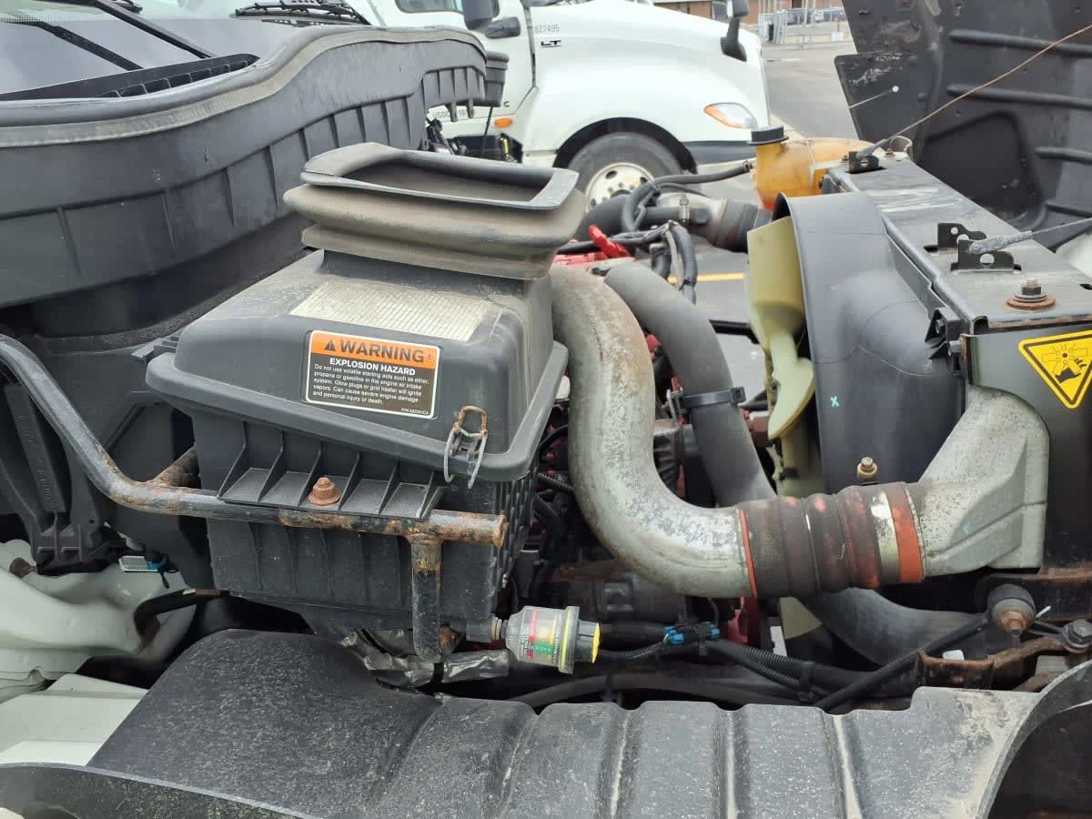 2019 International 4300 in Taylor, MI — photo 12