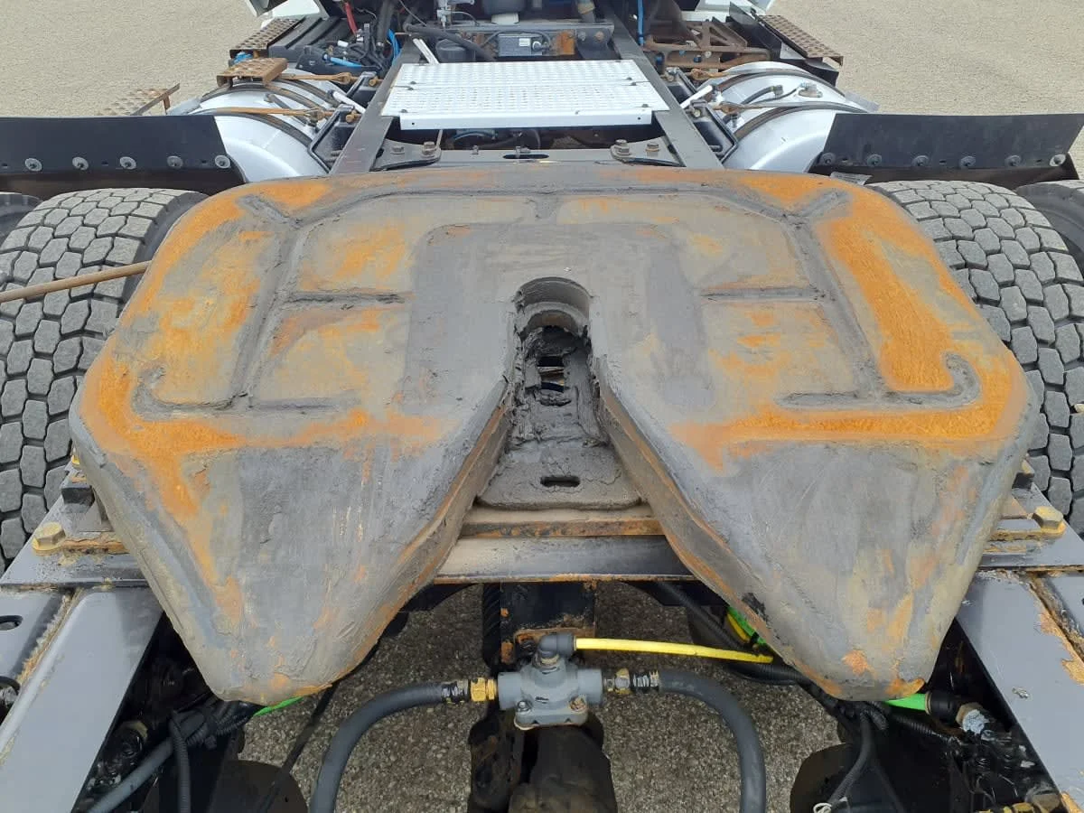 2019 International LT in Wayland, MI — photo 11