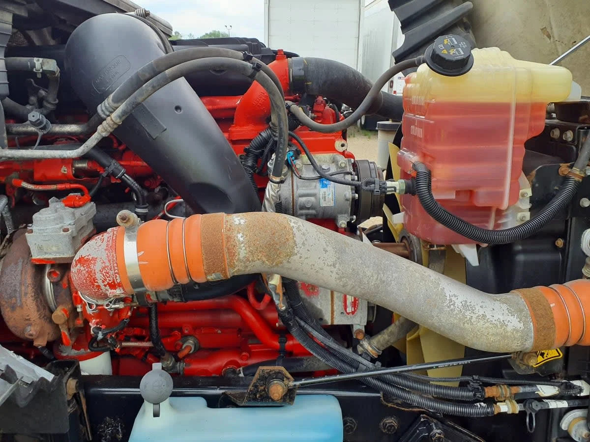 2019 International LT in Wayland, MI — photo 12