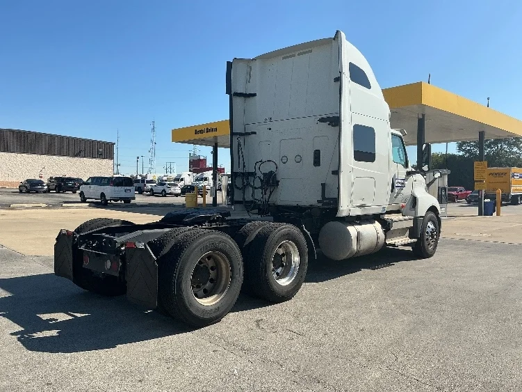 2022 International LT in La Porte, IN — photo 7