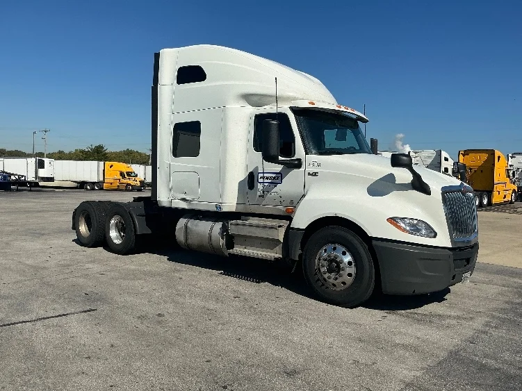 2022 International LT in La Porte, IN
