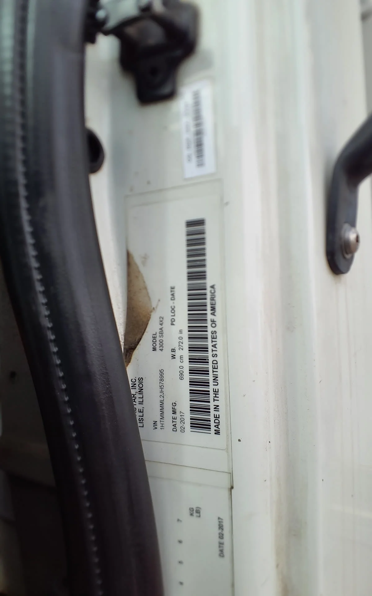 2018 International 4300 - image 12