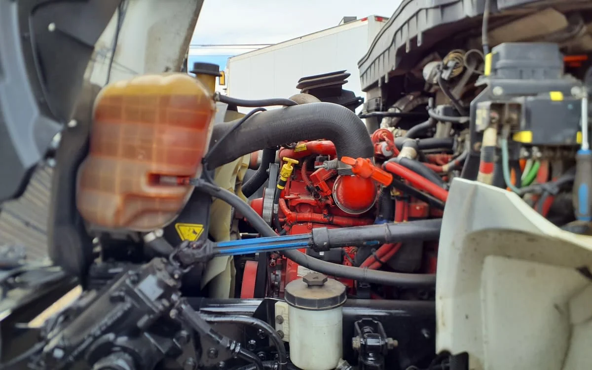 2018 International 4300 - image 9