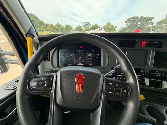 2023 Kenworth T680 in Tulsa, OK — photo 18