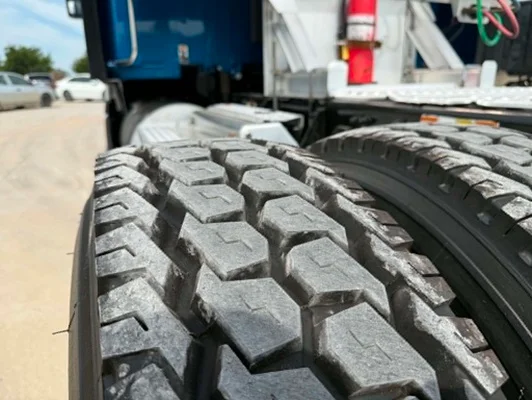 2023 Kenworth T680 in Tulsa, OK — photo 13