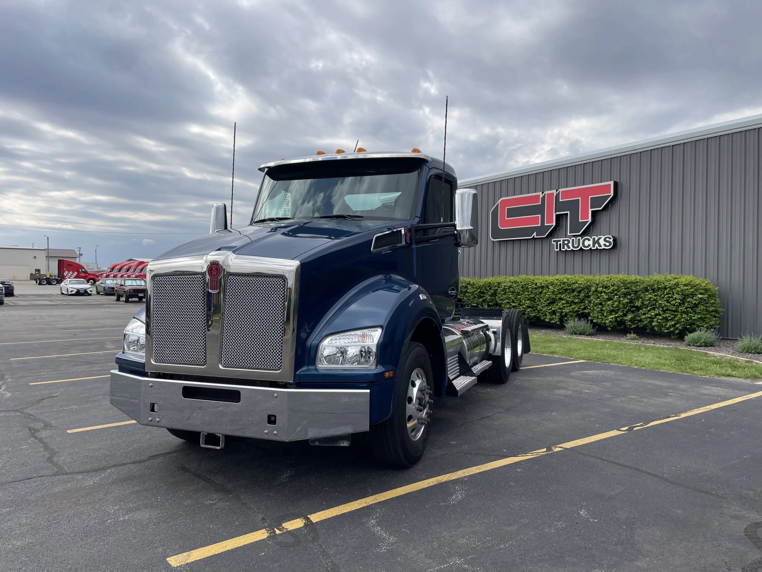 2023 Kenworth T880 in Normal, IL