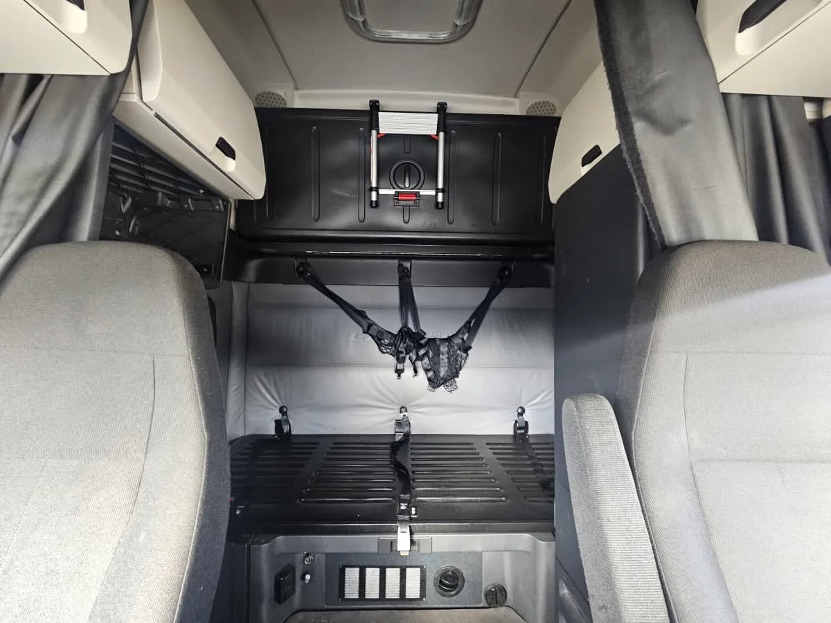 2022 Freightliner Cascadia in Orlando, FL — photo 8