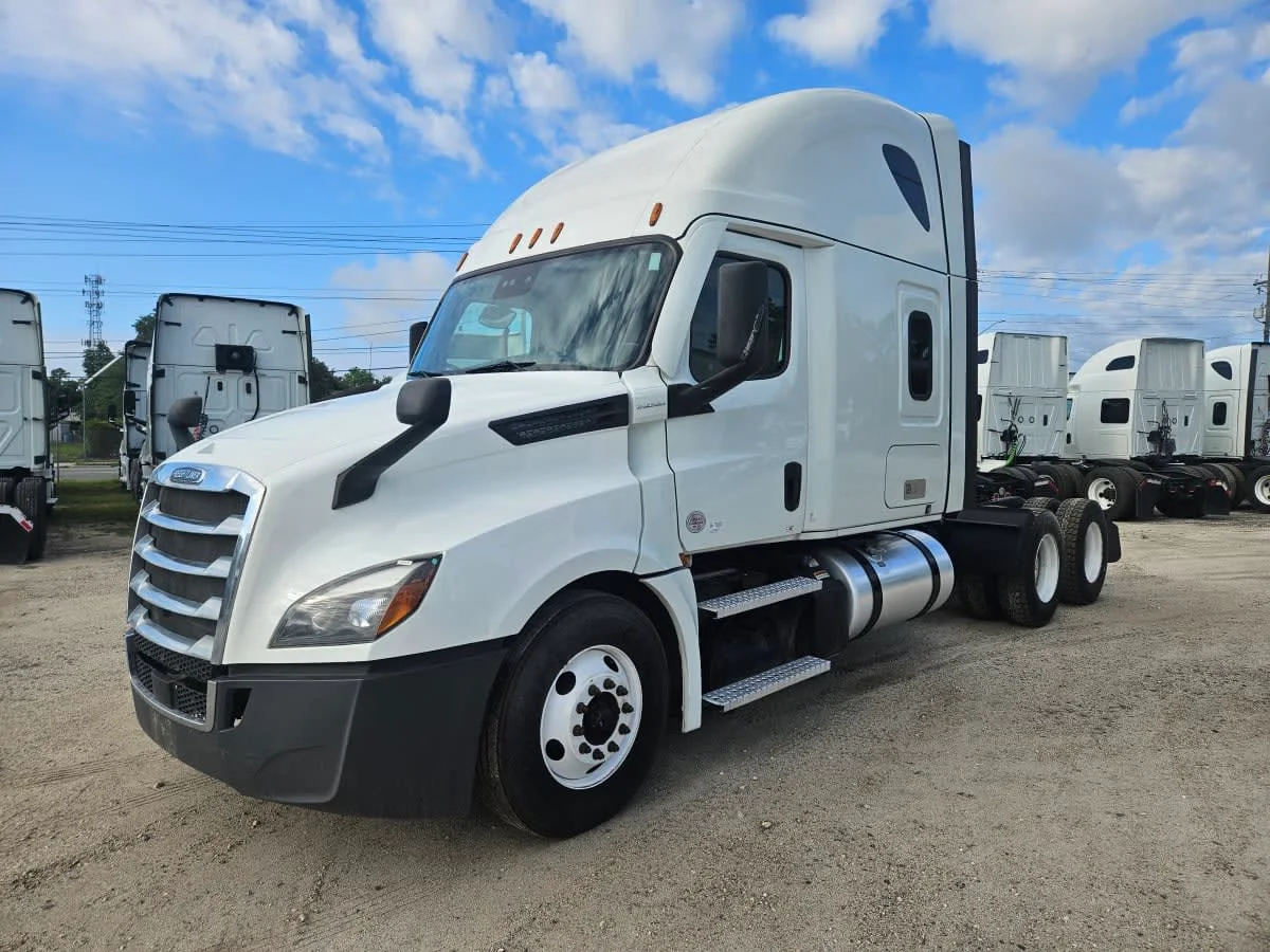 2022 Freightliner Cascadia