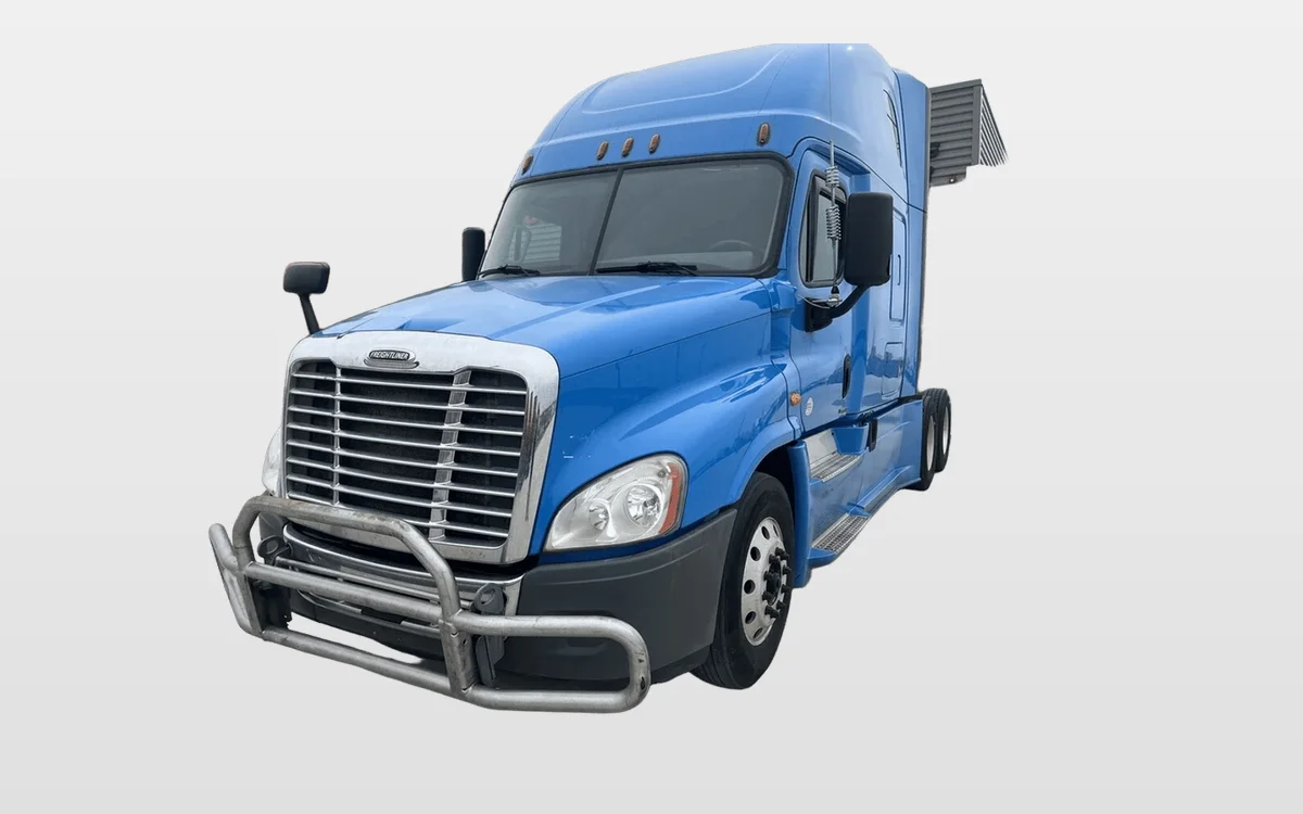 2017 Freightliner Cascadia - image 1