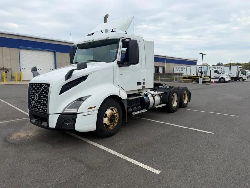 2019 Volvo VNL 300