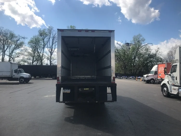 2019 Freightliner M2 106 - image 8