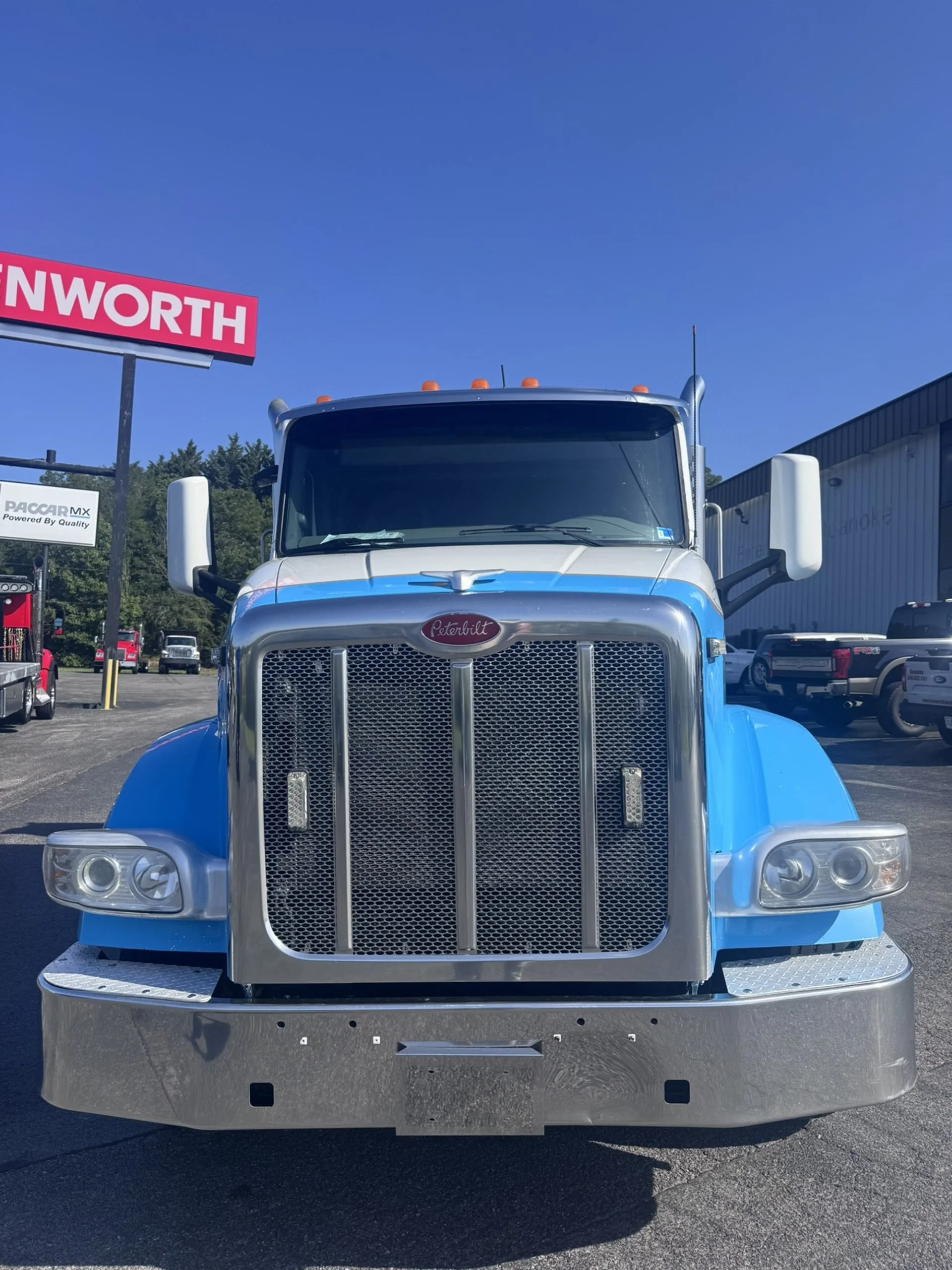 2015 Peterbilt in Chesapeake, VA — photo 4