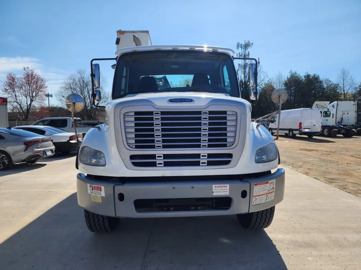 2017 Freightliner M2 112 in Greensboro, NC — photo 2