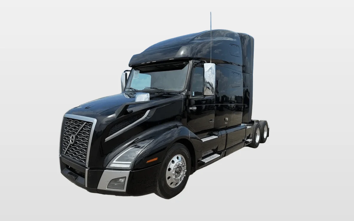2020 Volvo VNL 760 in Elk River