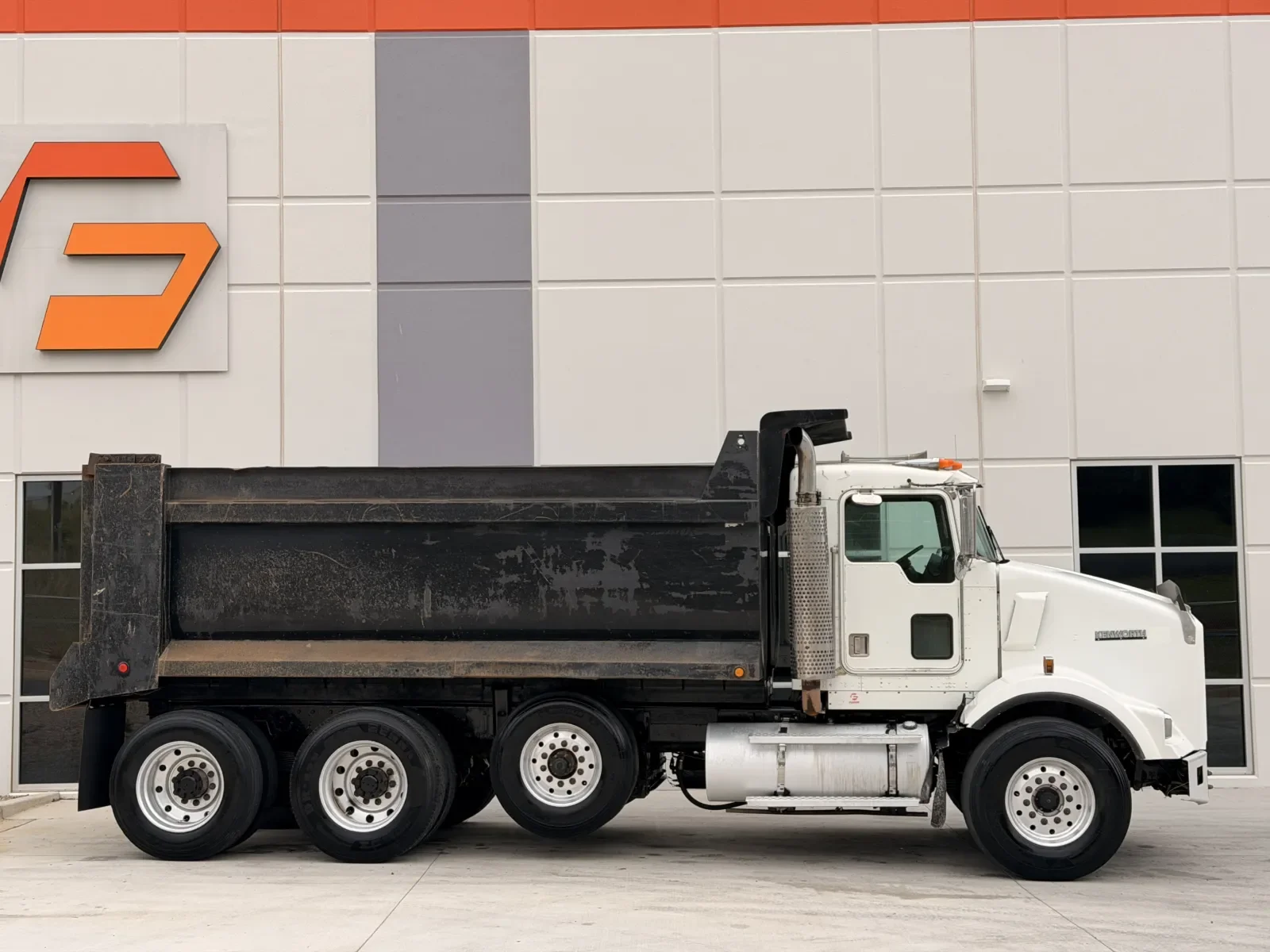 2001 Kenworth T800 in Greer, SC — photo 4