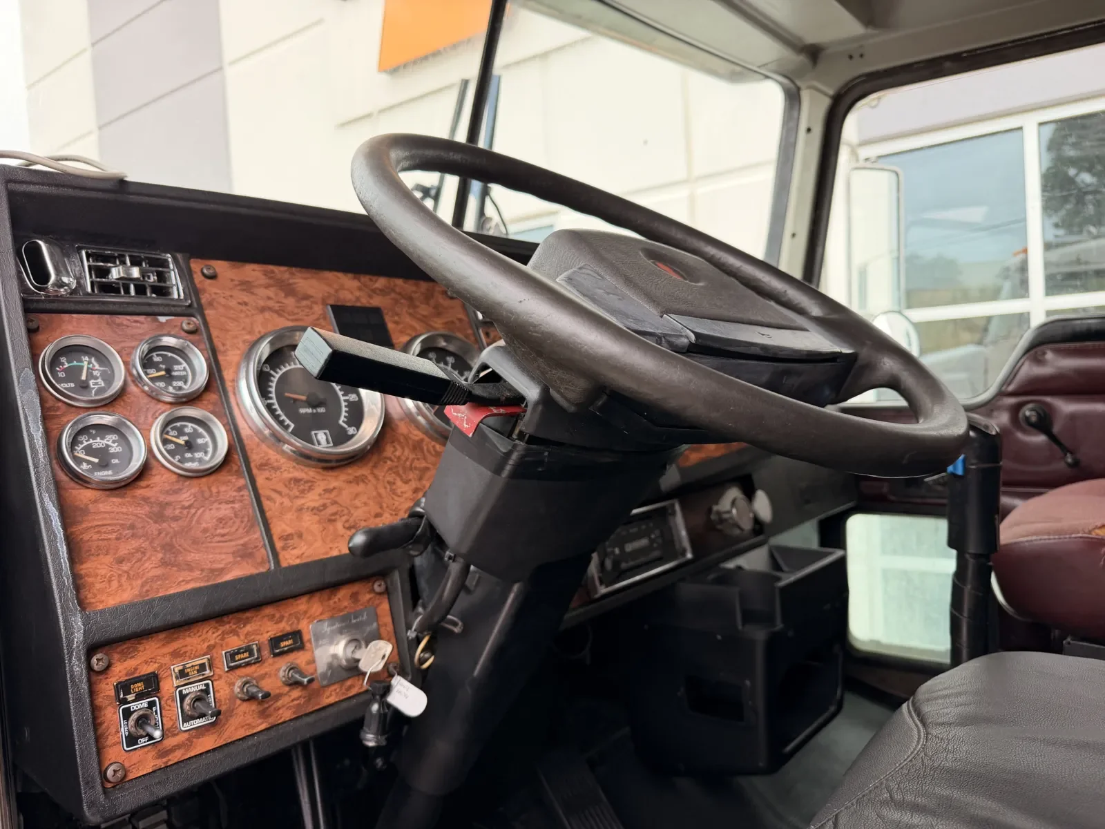 2001 Kenworth T800 in Greer, SC — photo 16