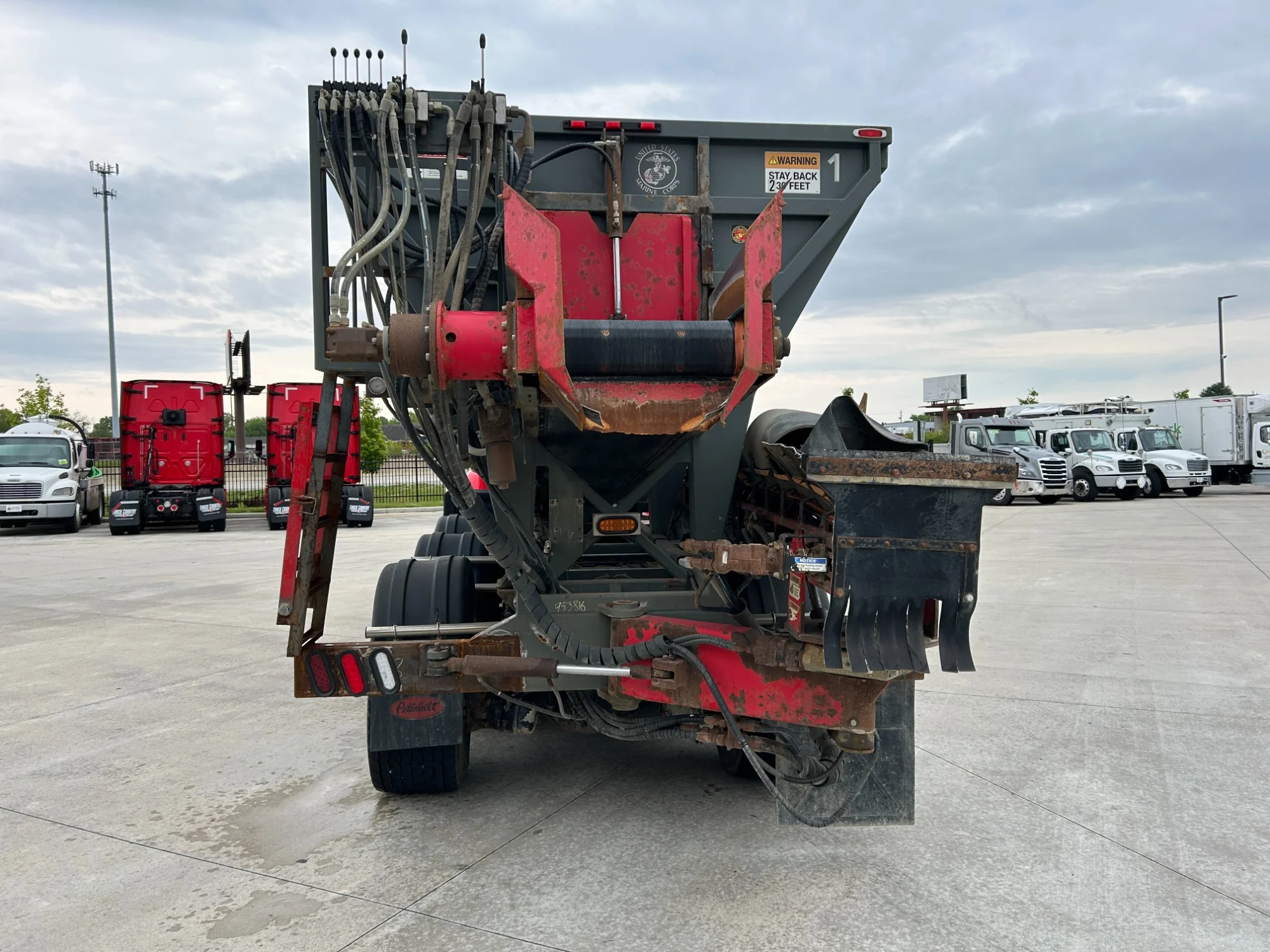 2019 Peterbilt in Fort Wayne, IN — photo 6