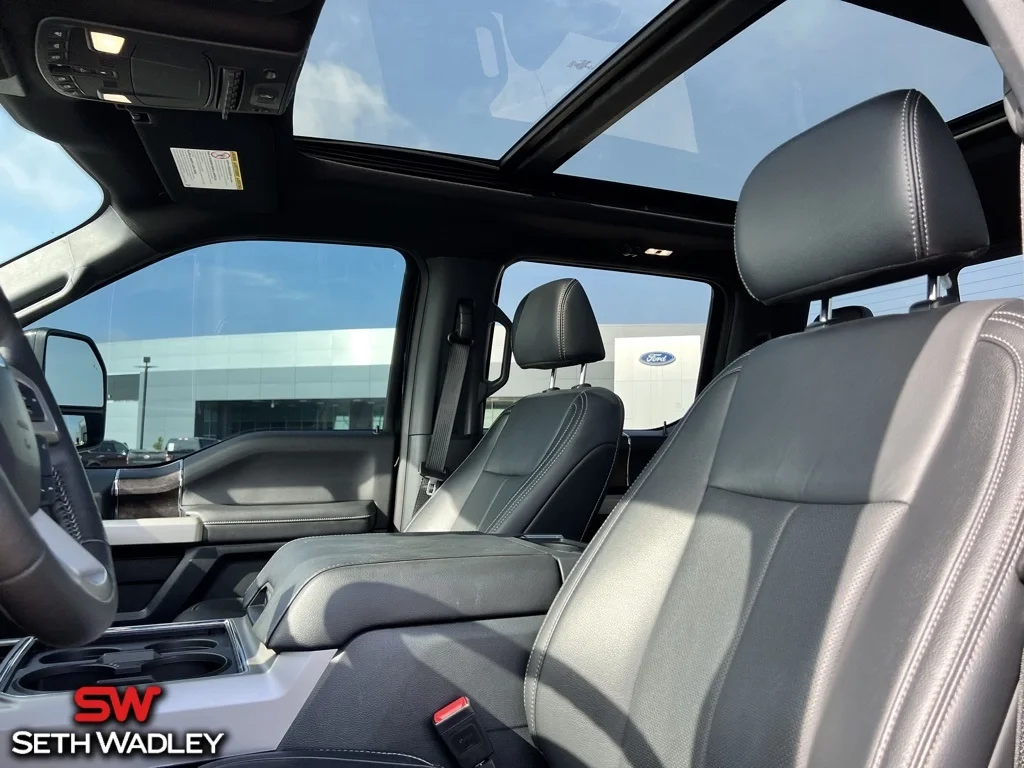 2022 Ford — photo 35