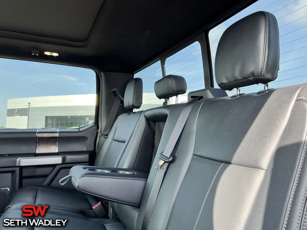 2022 Ford — photo 28