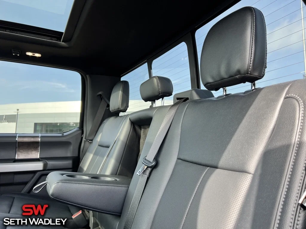2022 Ford — photo 32