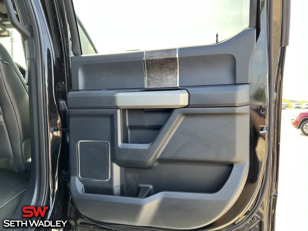 2022 Ford — photo 41