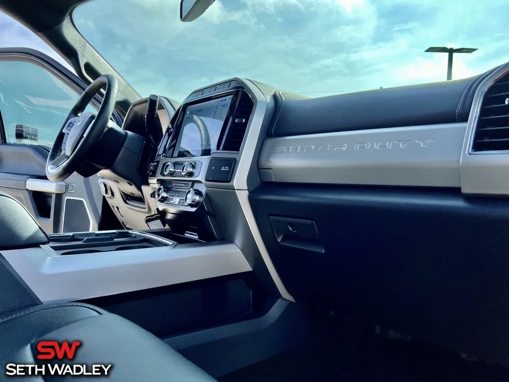 2022 Ford — photo 46