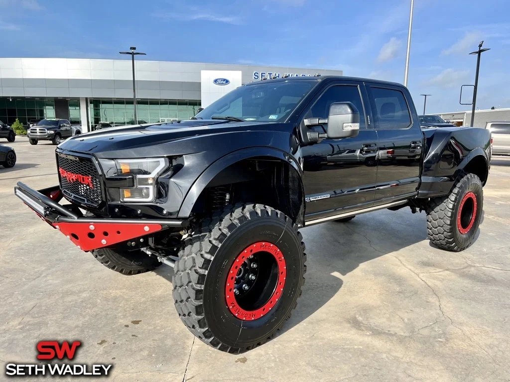 2022 Ford — photo 2