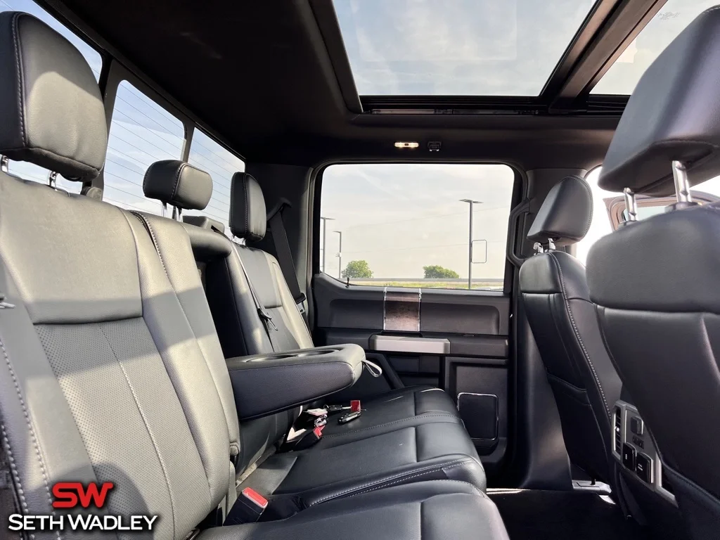 2022 Ford — photo 40