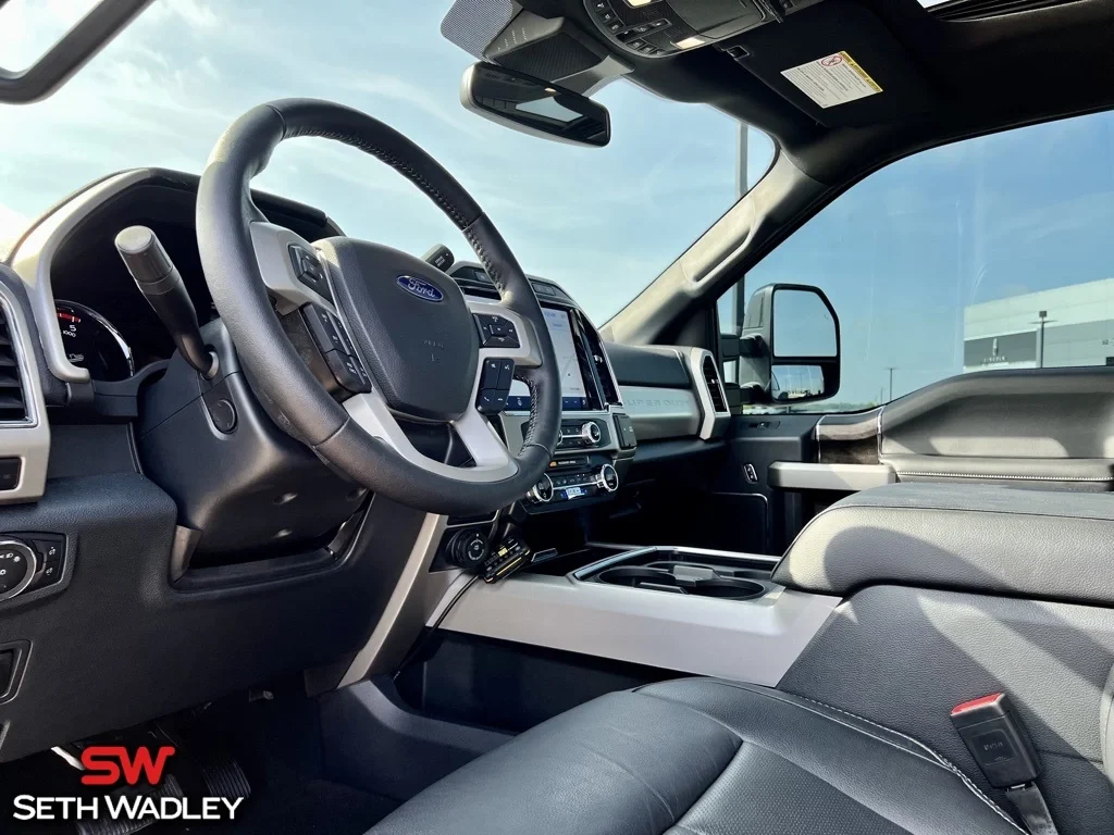 2022 Ford — photo 36