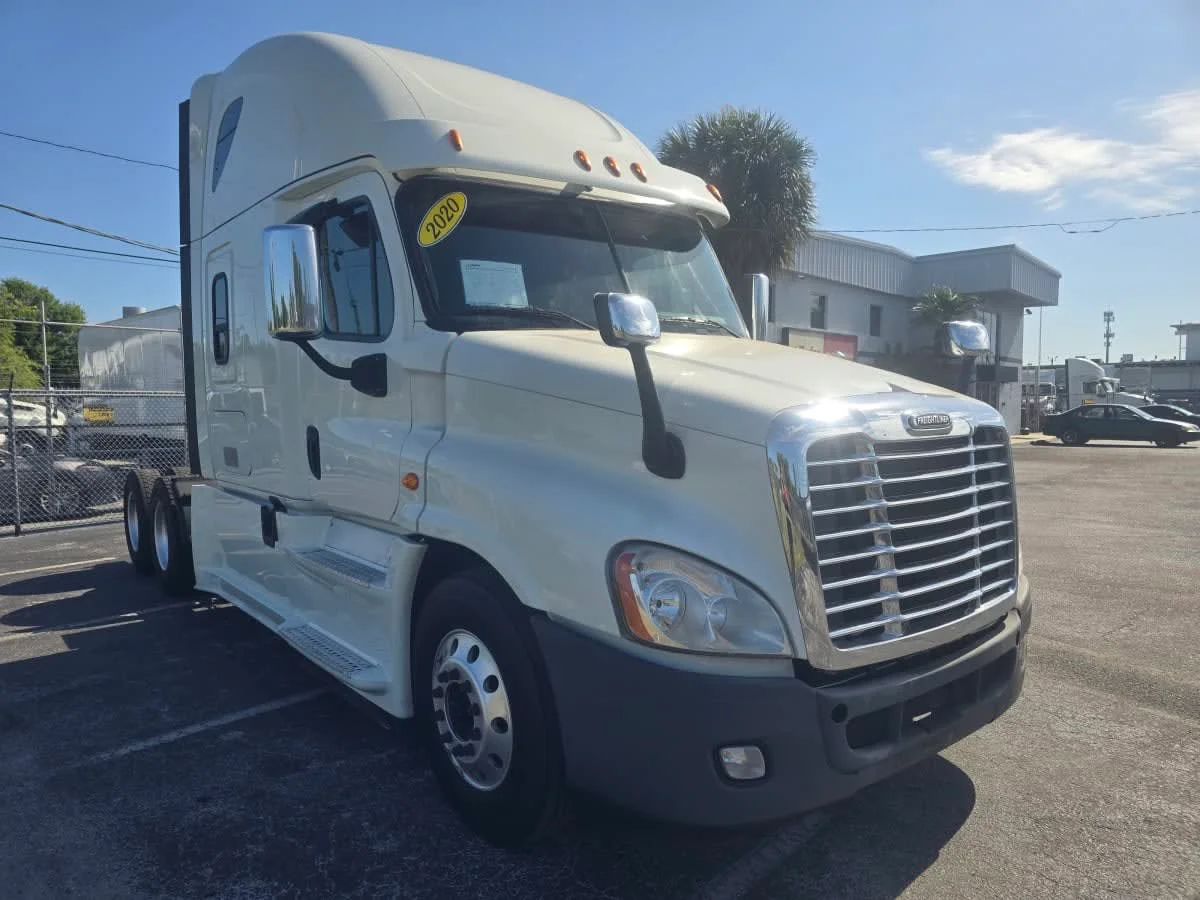 2020 Freightliner Cascadia in Tampa, FL