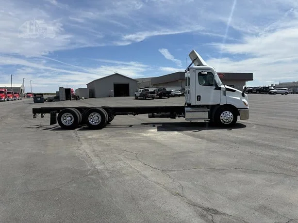 2023 Freightliner Cascadia in Jerome, ID — photo 6