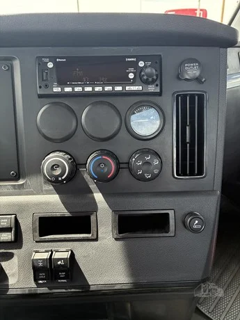 2023 Freightliner Cascadia in Jerome, ID — photo 36