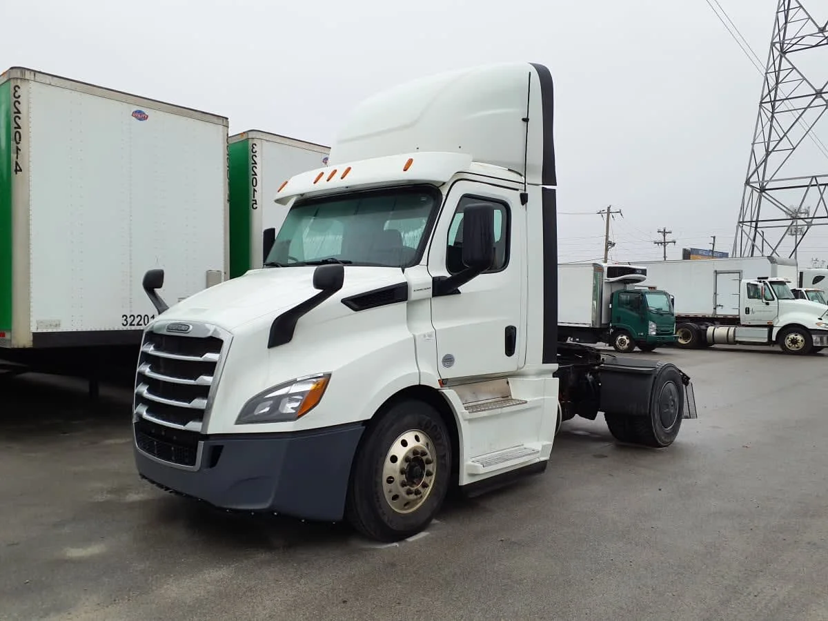 2020 Freightliner Cascadia in Indianapolis, IN