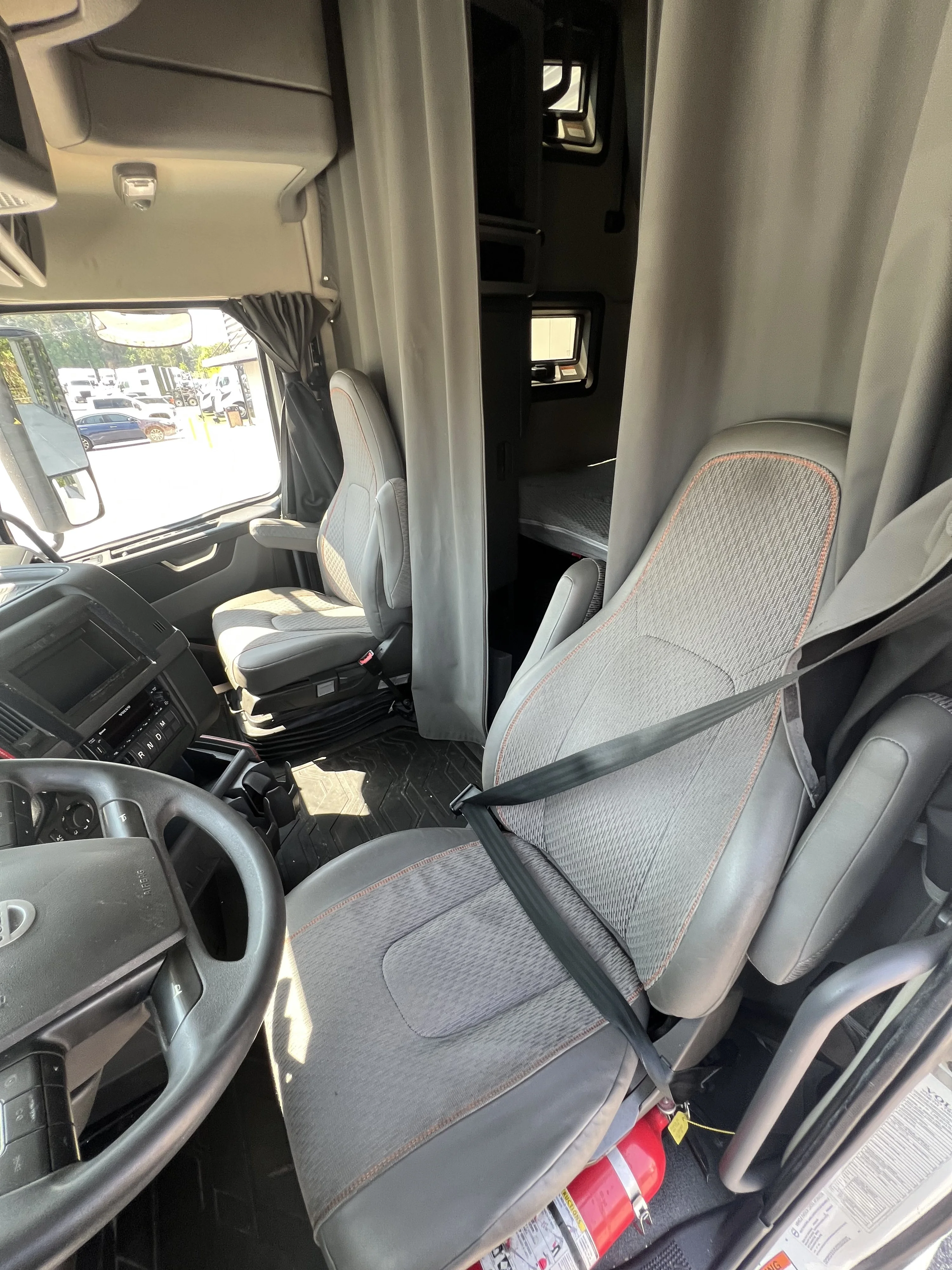 2023 Volvo VNL 760 in GA — photo 5