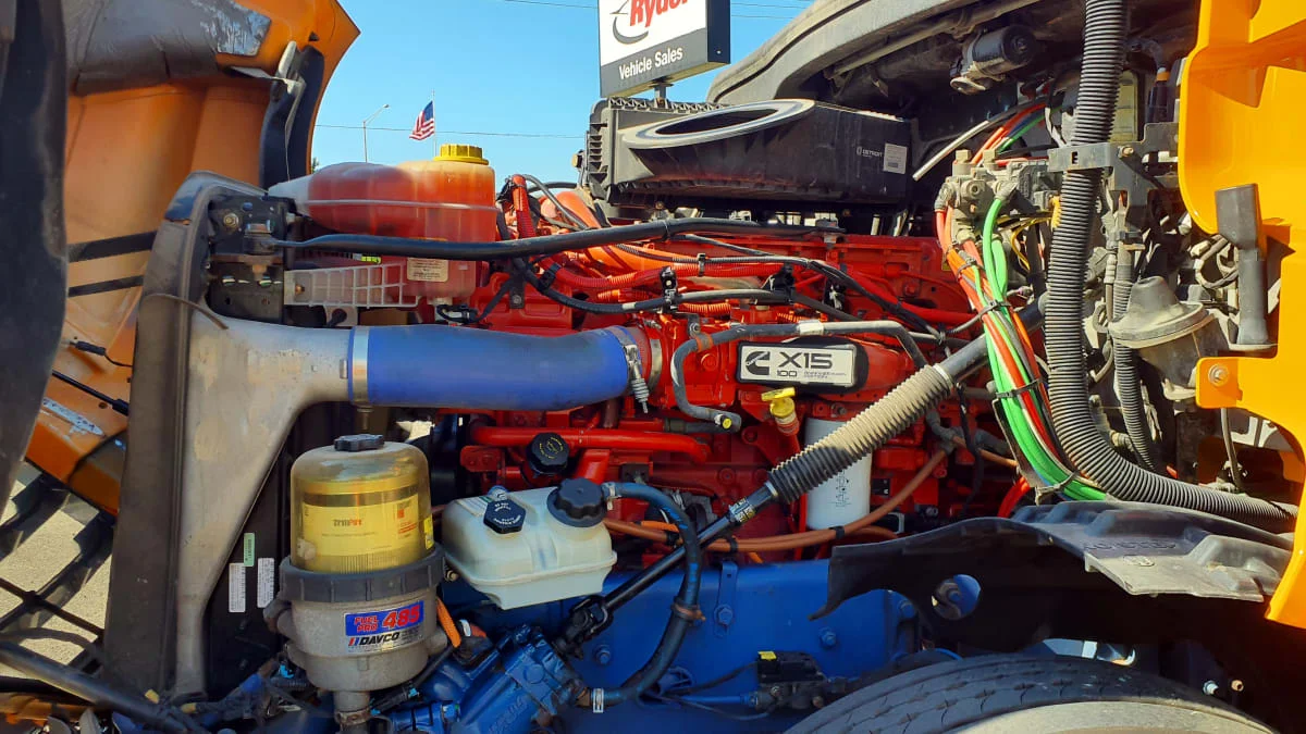 2020 Freightliner Cascadia in Bolingbrook, IL — photo 8