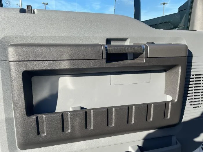 2027 Ford F-750 — photo 23