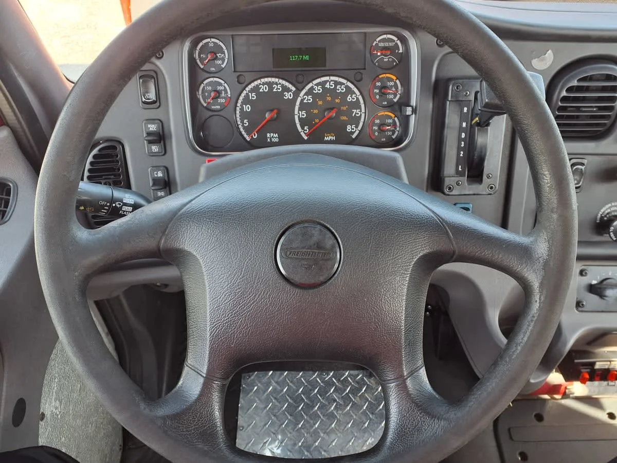 2019 Freightliner M2 106 in Greenville, SC — photo 11