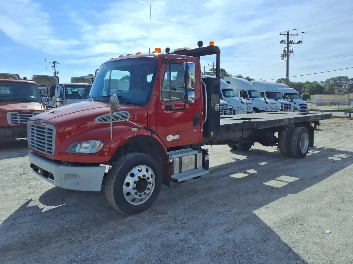 2019 Freightliner M2 106