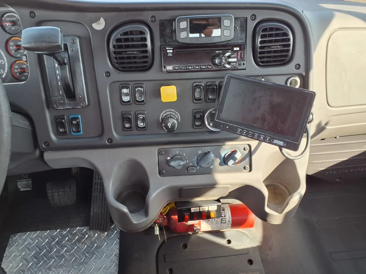 2019 Freightliner M2 106 in Greenville, SC — photo 12