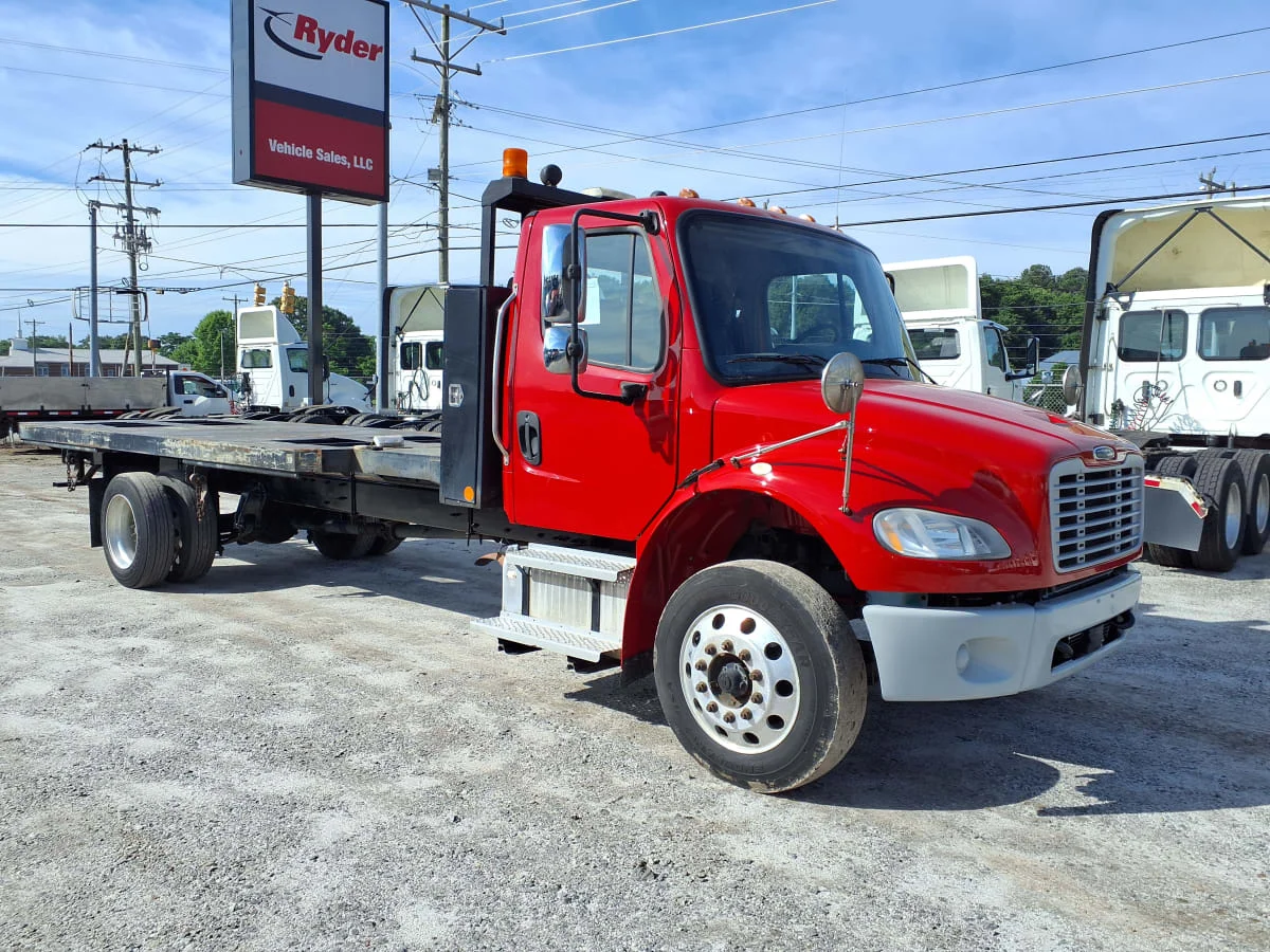 2019 Freightliner M2 106 in Greenville, SC — photo 3